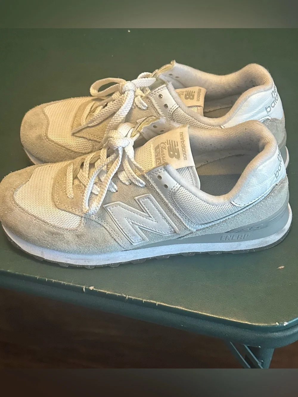 New Balance 574 Womens  Lightweight Sneakers in Cream/Light Gray
